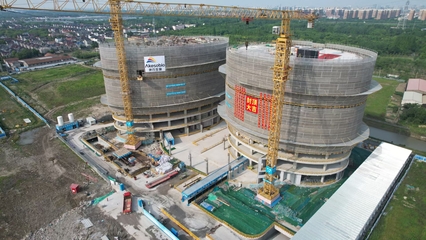 上?？捣饺蜓邪l中心項目主體結構全面封頂，助力生物制劑研發新紀元